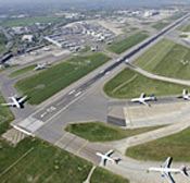 Planes Queue at Heathrow