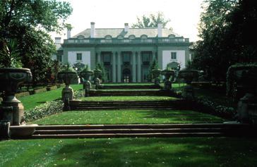 Nemours mansion