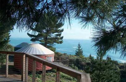 Yurt overlooking the Pacific Ocean