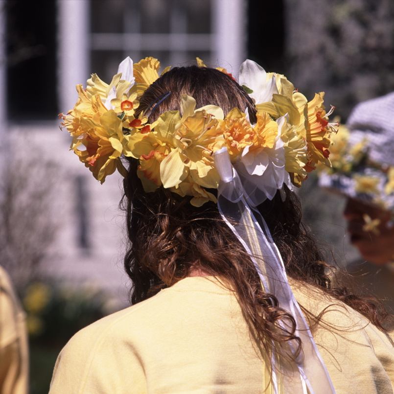 Woman wearing wreath on Daffodil Day - photo by Cary Hazlegrove