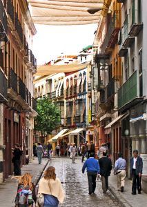 Narrow streets of Sevilla