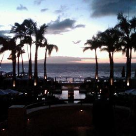 Sunset in Maui, Hawaii - photo by Sarika Chawla
