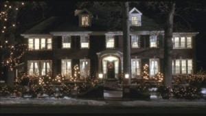 Home-Alone-house-in-lights-2-511x288