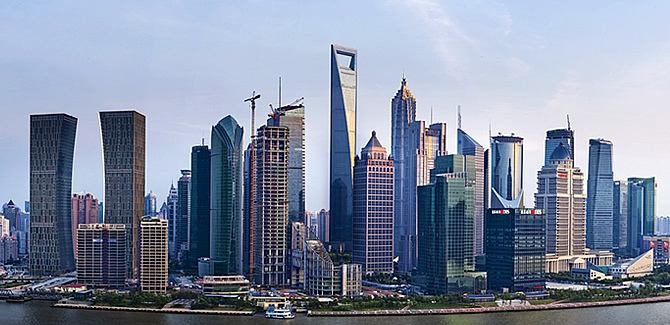 china skyscraper sways