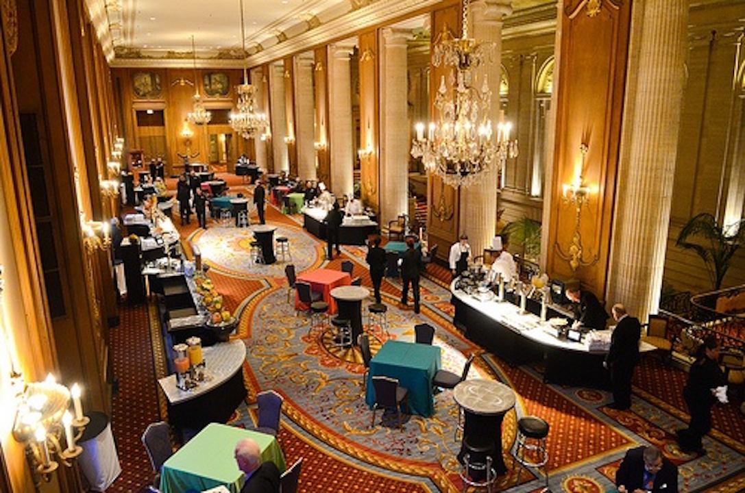 Hilton Chicago - Normandie Lounge