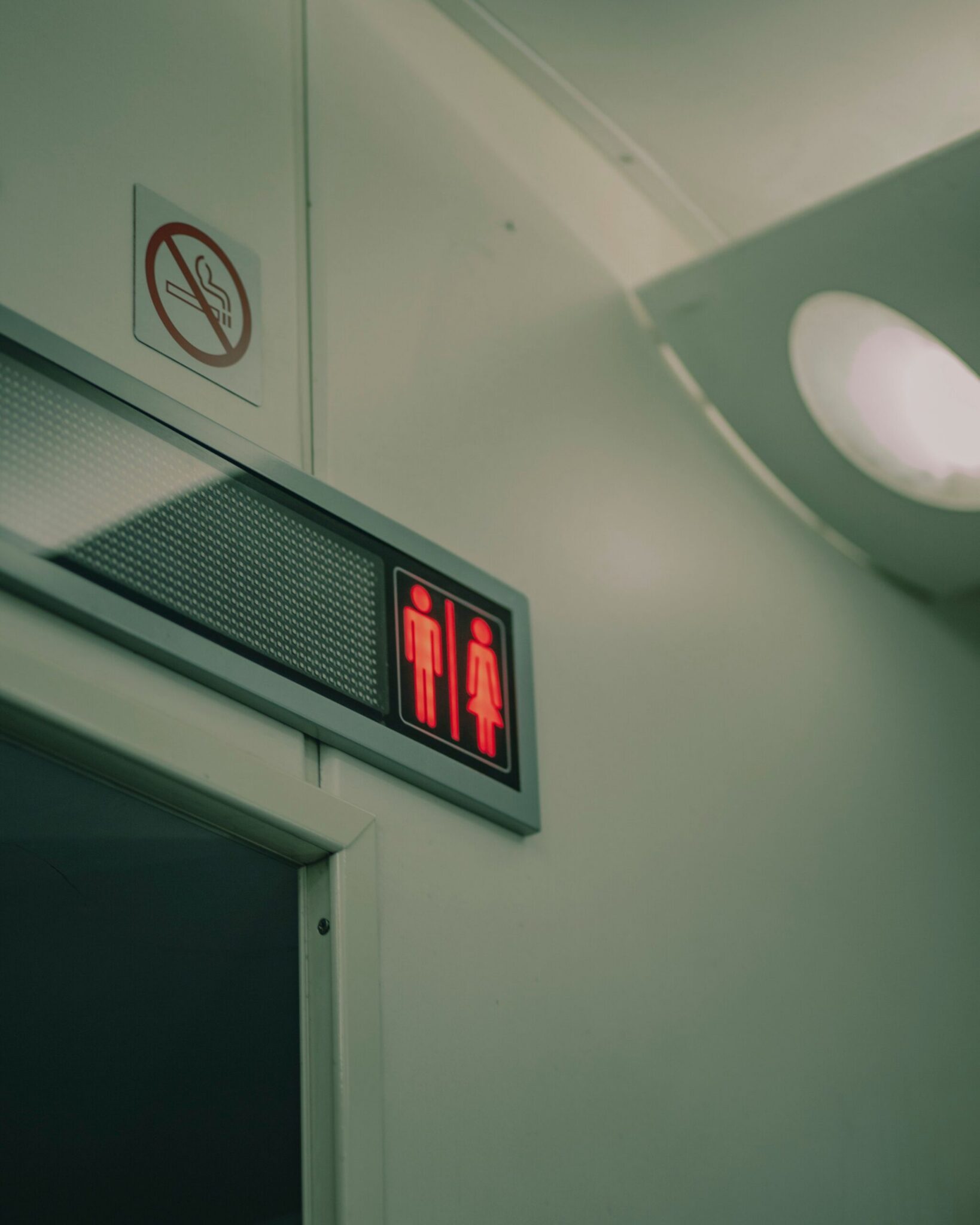 Need to Use the Bathroom on the Flight? - Peter Greenberg Travel Detective